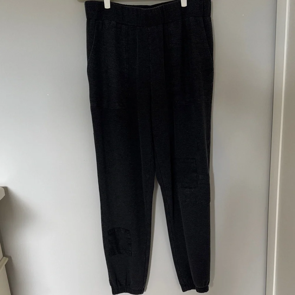 LOGO Life French Terry Pullover Hoodie With Pintuck and Joggers Set Medium 8/10 - Picture 8 of 12